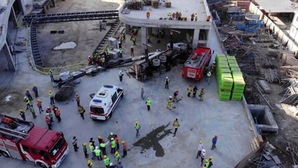 Bağcılar'da inşaat alanında vinç devrildi: 1 yaralı