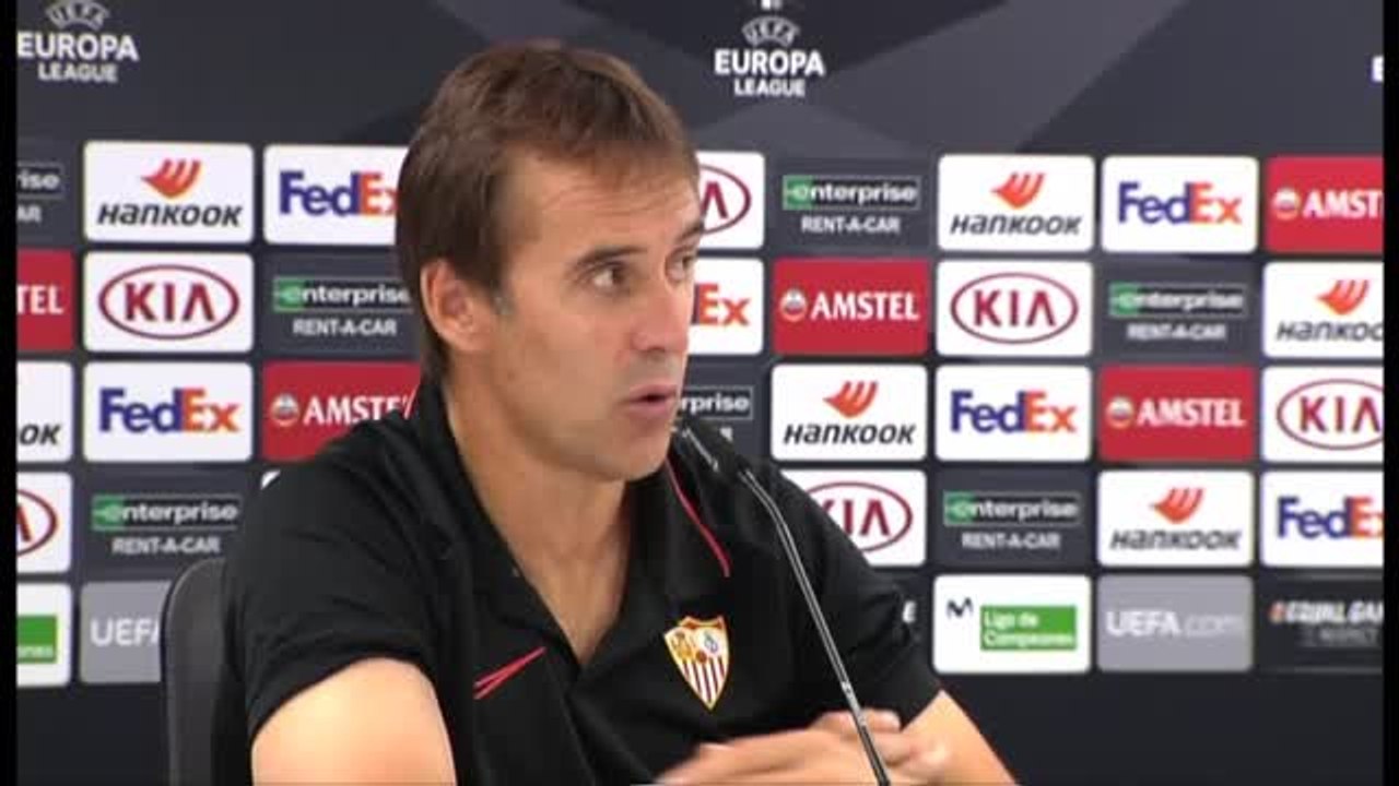 Chicharito ya piensa en el Camp Nou: "En todos los campos se puede ganar"