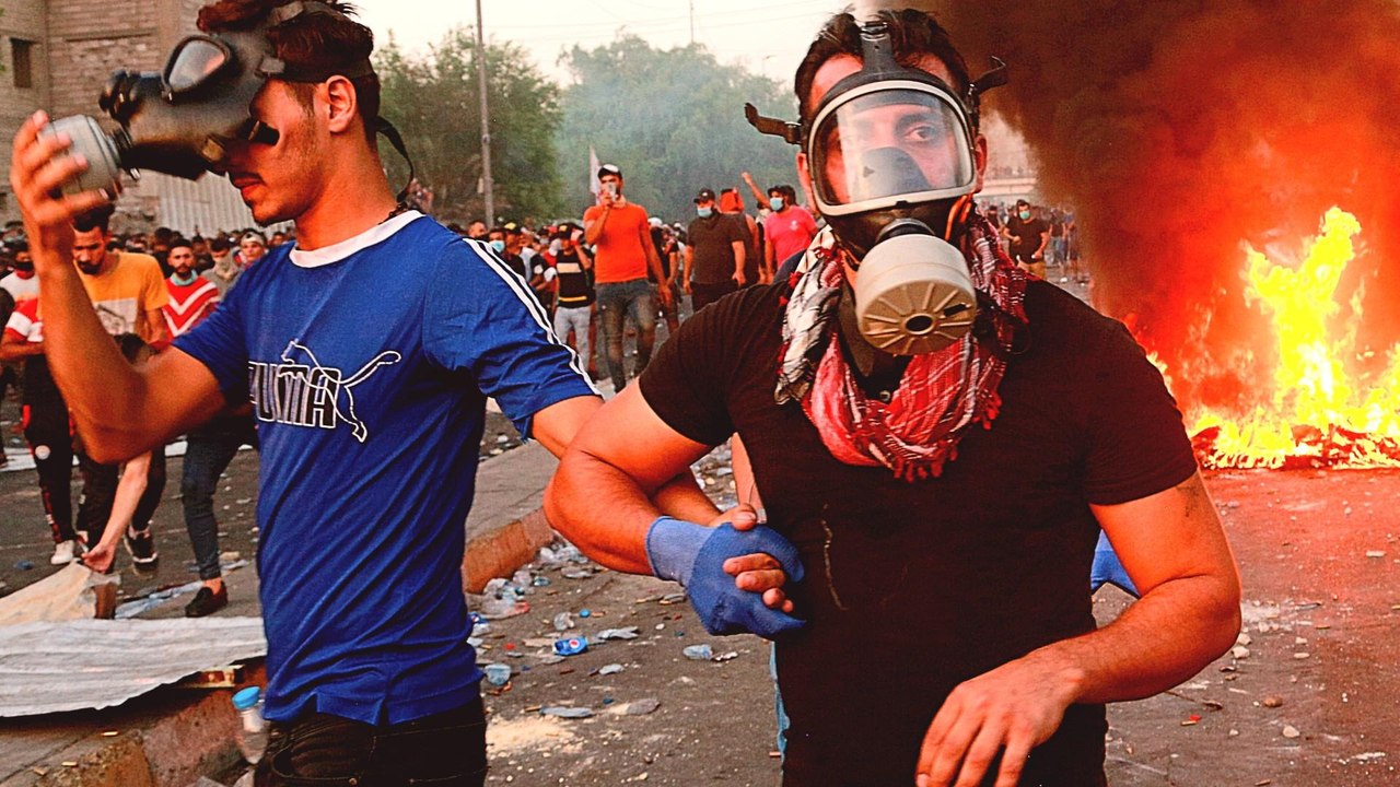 Iraqi security forces fire on protesters in Baghdad