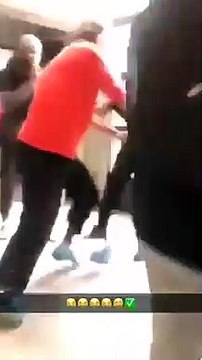 Val-d'Oise: Un lycéen de Sarcelles, âgé de 19 ans, soupçonné d'avoir violemment frappé un enseignant, placé en garde à vue - VIDEO