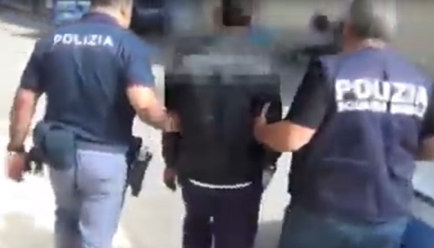 Migranti, arrestato scafista tunisino a Pozzallo: incastrato da selfie e video (04.10.19)