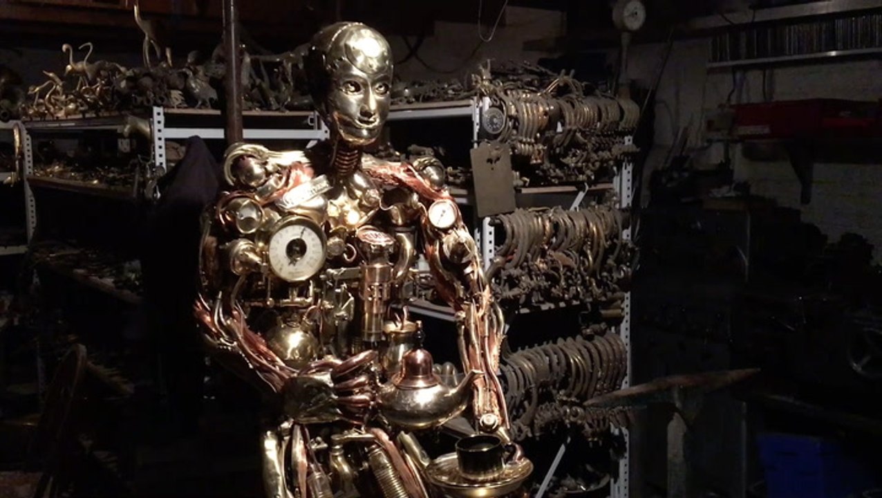 'Aromaton' The Coffee-Making Robot Is Ready To Serve Your Morning Brew