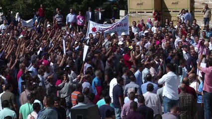 عدة نقابات أردنية تساند المعلمين المضربين