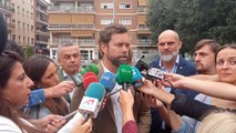 Espinosa de los Monteros atiende a los medios en Badajoz