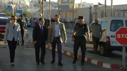 Casado visita la frontera de Tarajal