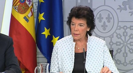 Celaá pide al TC que diga al Parlament que incumple sus sentencias