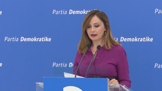 Tabaku: Ligji i pronave në kundërshti me të drejtat e njeriut - News, Lajme - Vizion Plus