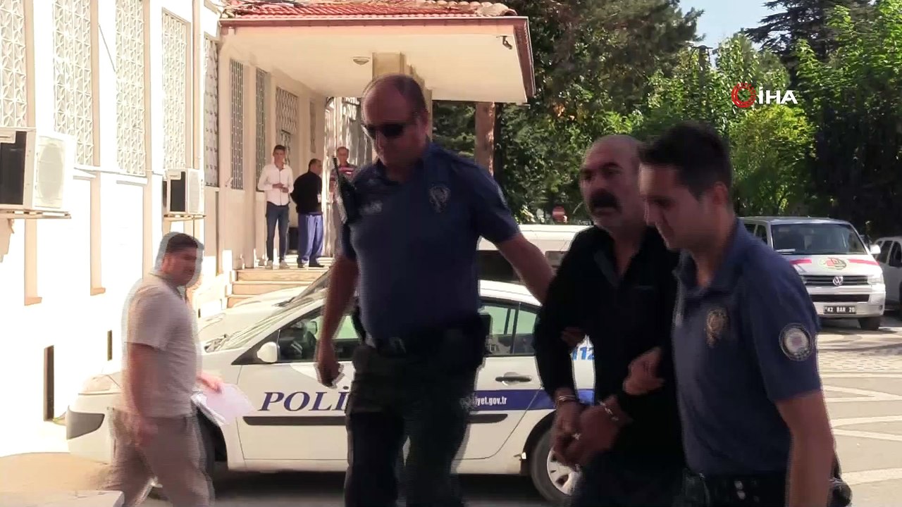Konya'daki silahlı bıçaklı kavganın 3 şüphelisi adliyeye sevk edildi
