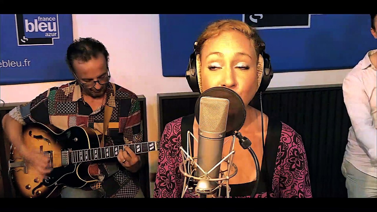AES DEBORAH DE BLASI "DES TAS DE TOURS AUTOUR DE TOI"