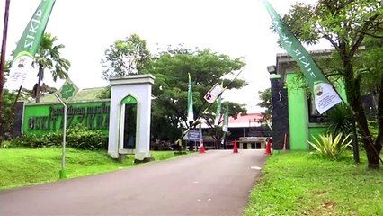 Unmarried couple frets over Indonesia's sex ban