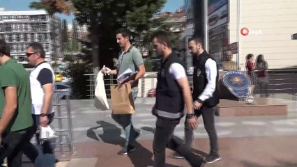 Firari zanlı evine gelince arkadaşıyla birlikte yakayı ele verdi