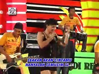 Dwi Erica - Cinta Semusim [Official Music Video]