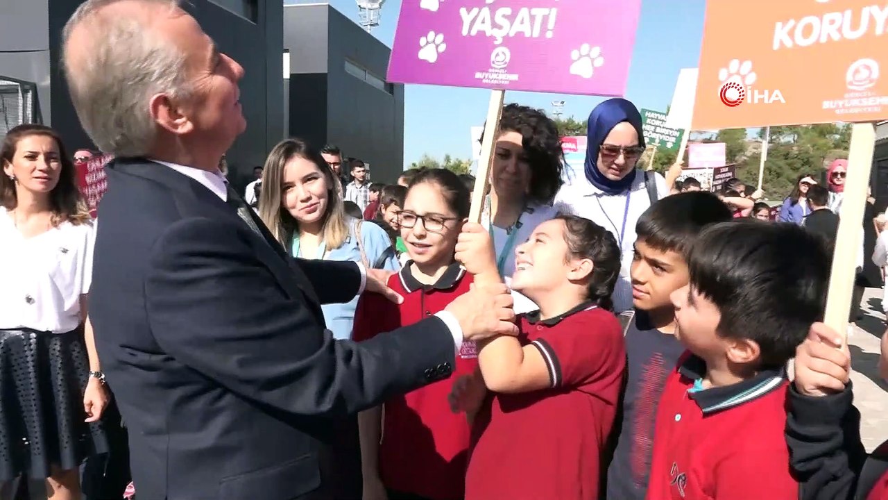 Peçeli baykuş 4 Ekim Dünya Hayvanları Koruma Günü’nde ilgi odağı oldu