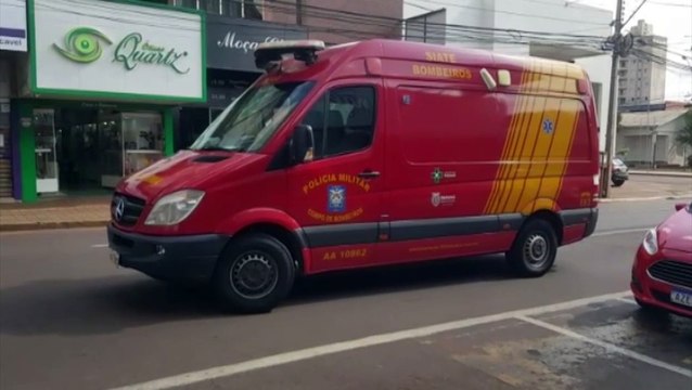 Duas pessoas ficam feridas em colisão traseira na Rua Rio Grande do Sul