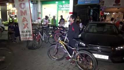 Diyarbakır'da kadın bisikletçiler hayvanların korunması için pedal çevirdiler