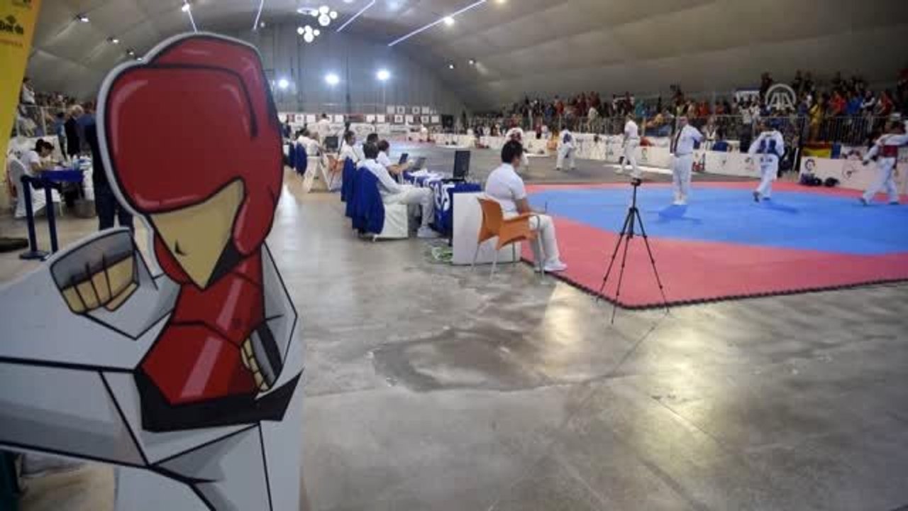 Avrupa Gençler Tekvando Şampiyonası - Türk sporcular, 2 altın madalya kazandı