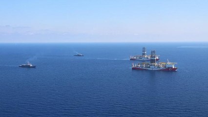 Φρεγάτες, υποβρύχια και drones συνοδεύουν Φατίχ και Γιαβούζ