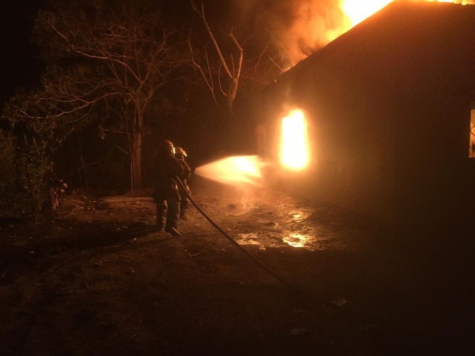 Bodega con huachicol explota en Tabasco