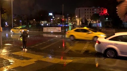 İstanbul'da sağanak yağış etkili oluyor - 3