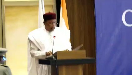 Le Président Issoufou droit dans ses bottes : il y'a une vie digne et utile après le palais présidentiel