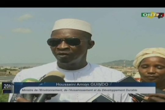 ORTM/Visite de l’agence nationale de gestion des stations d’épuration du Mali ( ANGESM) par le Ministre de l’environnement, Housseini GUINDO