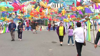 [날씨] 낮 동안 선선, 곳곳 비...목포항구축제 한창 / YTN