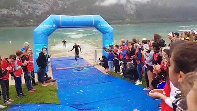 Triathlon : c'est parti au lac d'Aiguebelette