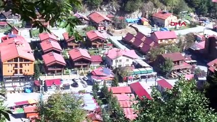 Uzungöl'de süre doldu, yıkım başlamadı