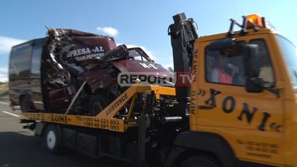 Report TV - Aksidenti i furgonit në Kosovë ku vdiqën dy persona nga Tirana, flet e mbijetuara