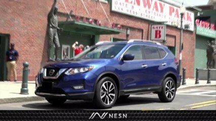 NISSAN Social Drive: Justin Verlander, Kate Upton Share Adorable Moment