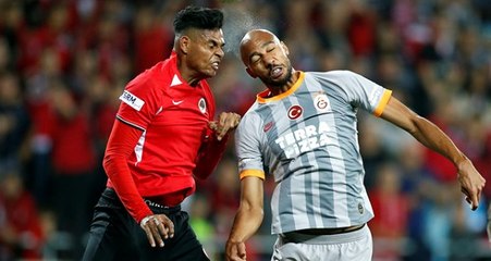 Baiano gözyaşları içinde oyundan çıktı