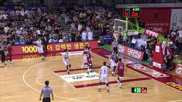 프로농구 화려한 개막...전창진 감독 복귀전서 감격 승리 / YTN