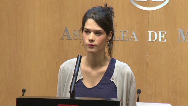 La hermana de Clara Serra le abre las puertas de Unidas Podemos tras su dimisión