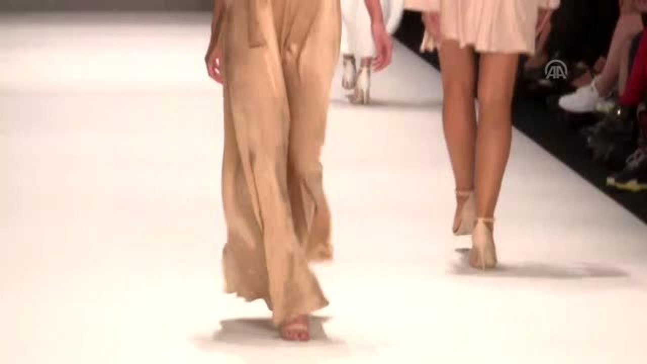 Mercedes-Benz Fashion Week 2019 - Bağzıbağlı Prive x Özlem Erkan Kreasyonu