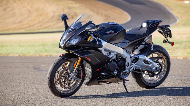 2019 Aprilia RSV4 1100 Factory MC Commute Review
