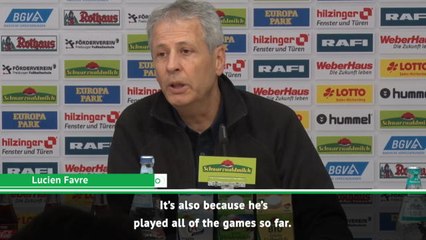 Télécharger la video: Favre defends decision not to start Sancho after Dortmund draw