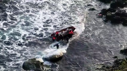 Balıkçılar kayalıklarda mahsur kaldı - KIRKLARELİ