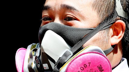 Hong Kong protests: Bid to suspend face mask ban fails