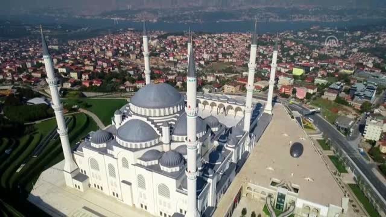 Türkiye'nin en modern külliyesi "Büyük Çamlıca Camisi" (1)