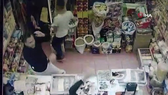 Veresiye vermeyen marketçiyi öldüresiye dövdüler
