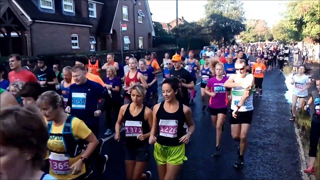 Chichester Half Marathon 2019 - the start