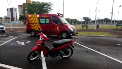 Dois são socorridos na Praça da Bíblia