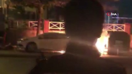 Esenler’de park halindeki araç alev alev yandı