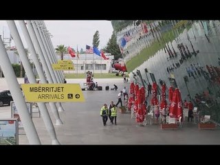 Ora News - Albcontrol, tender 500 mijë euro për Anglisht