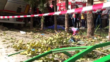 D-650 karayolunda tır durağa daldı: 1'i çocuk 2 ölü, 3 yaralı