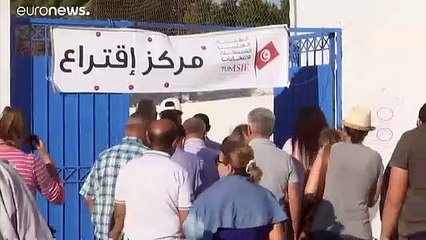 Тунис: парламентские выборы в условиях кризиса