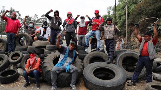 Ecuador: Colectivos indígenas declaran movilización indefinida contra Lenín Moreno