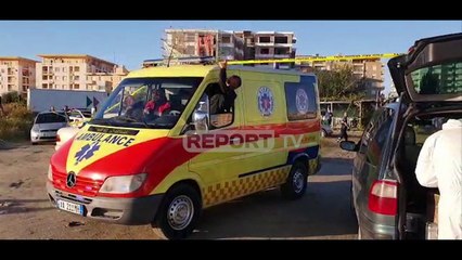 Download Video: Report TV - Po transportonte trupin e viktimës, ambulancës në Vlorë i bie sirena