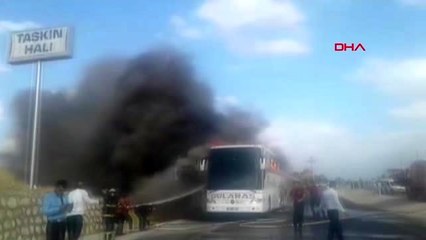 Adıyaman'da hareket halindeki yolcu otobüsünde yangın çıktı