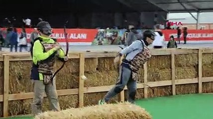 Kuzenler birlikte yarıştı: Bilal Erdoğan ile Berat Albayrak'ın oğulları 'Ok Savaşları'nda